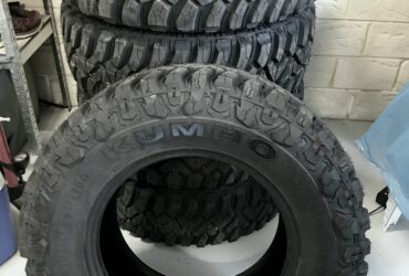 Kumho Mud Tyres RoadVenture MT71 121/118Q