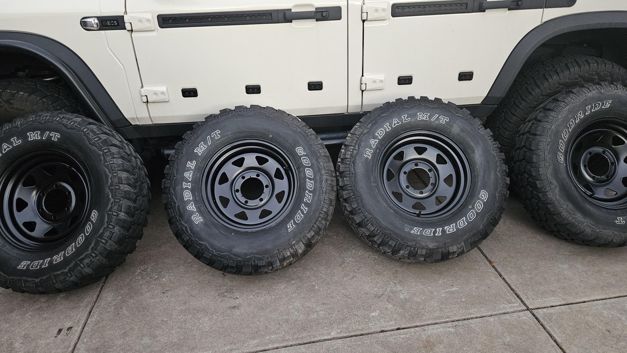 4 Land Cruiser Tyres and Rims